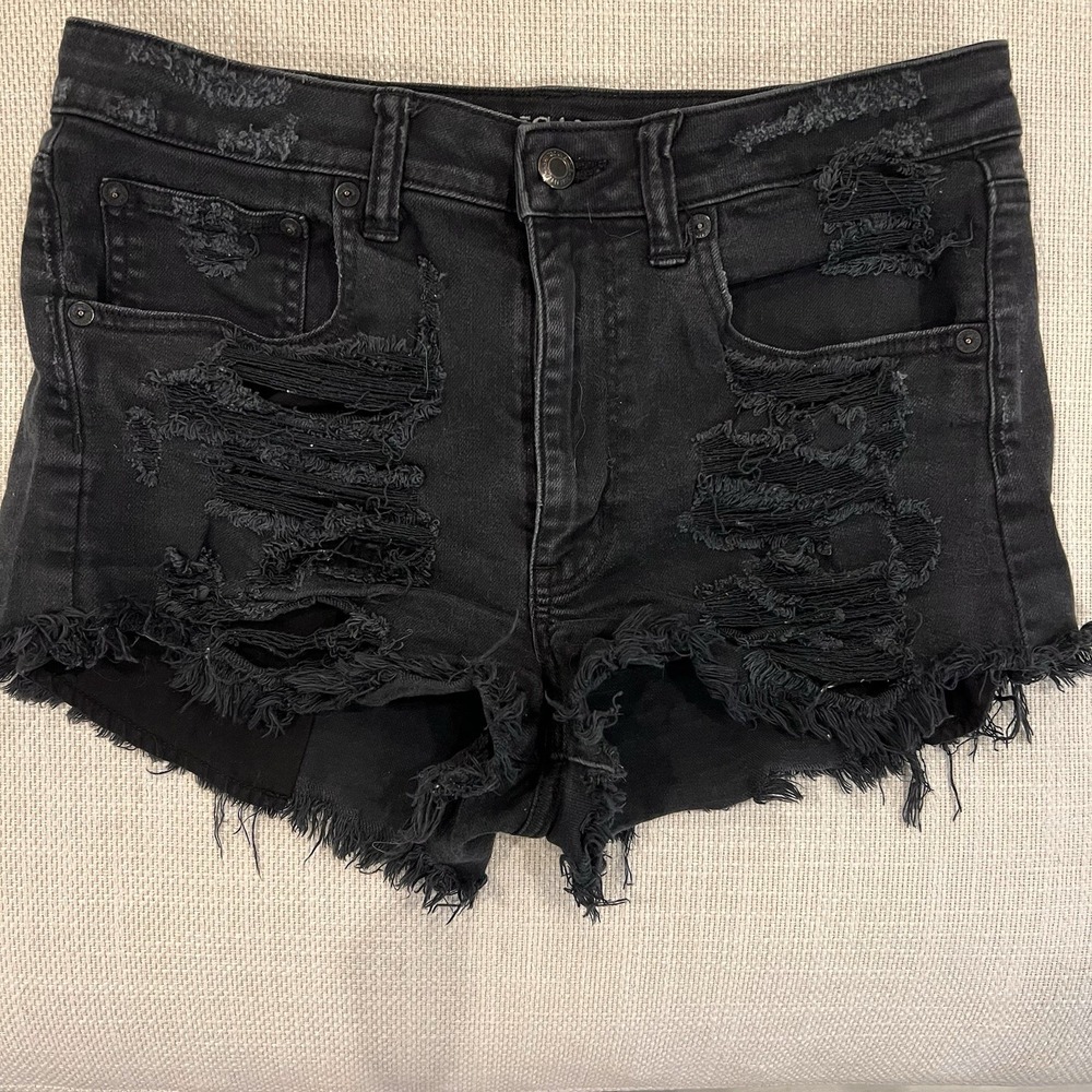AMERICAN EAGLE Vintage HI-Rise Festival Stretch Ripped Shorts - Black Size 6